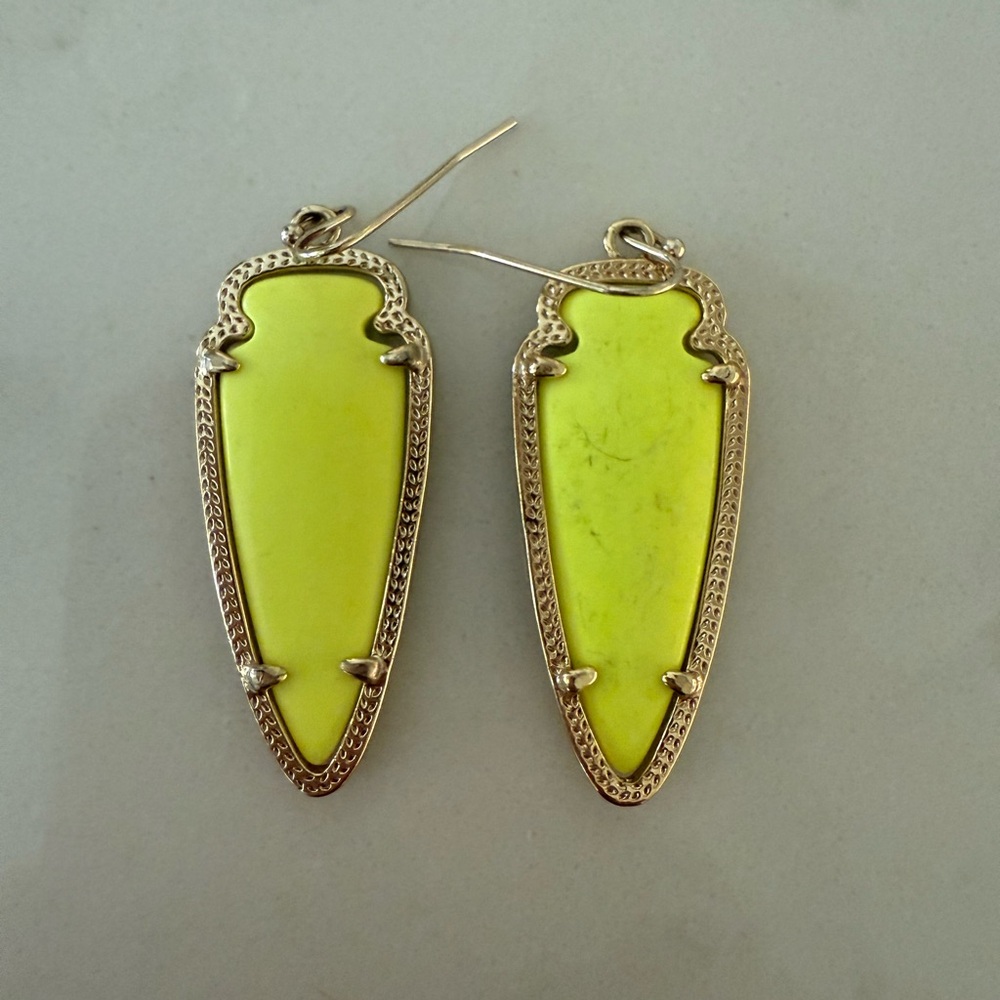 Vintage Neon Yellow Kendra Scott Sky earrings